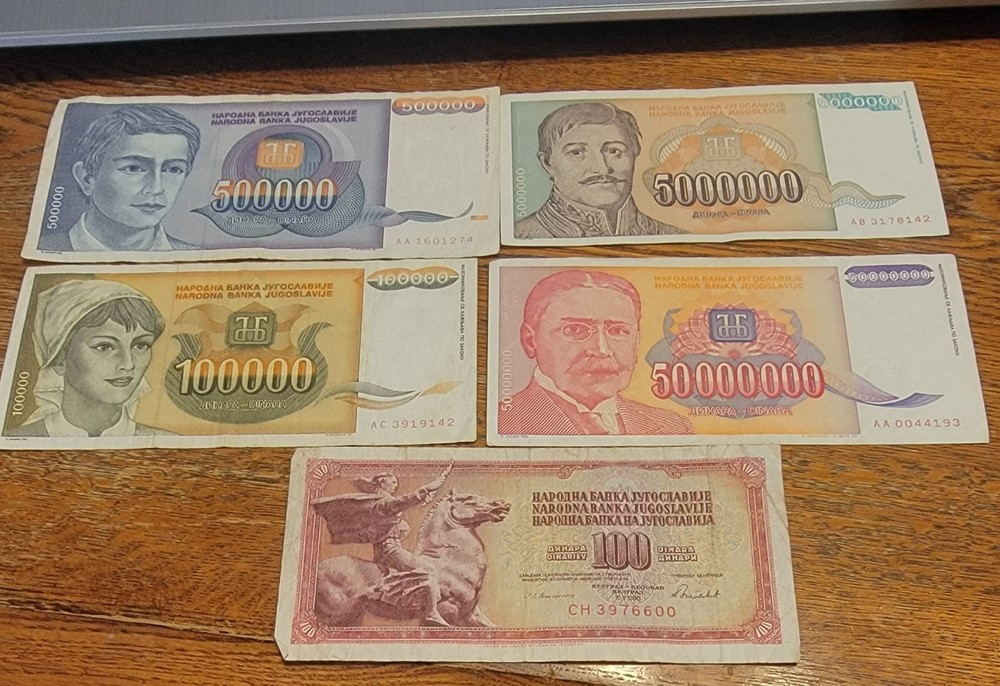 5 YUGOSLAVIA NOTES T-BAG