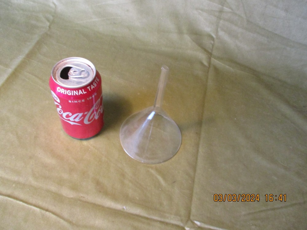 -GLASS LABORATORY FILTER FUNNEL