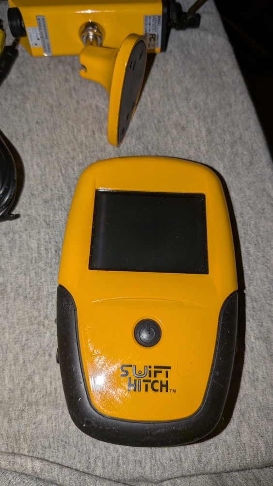 Swift Hitch SH02 Waterproof Digital Portable Wireless Backup Camera System