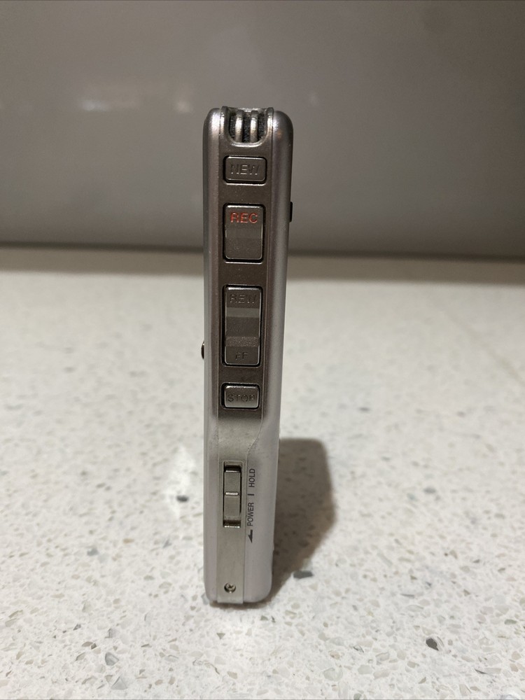 Olympus Digital Voice Recorder DS-2500 With Original Case