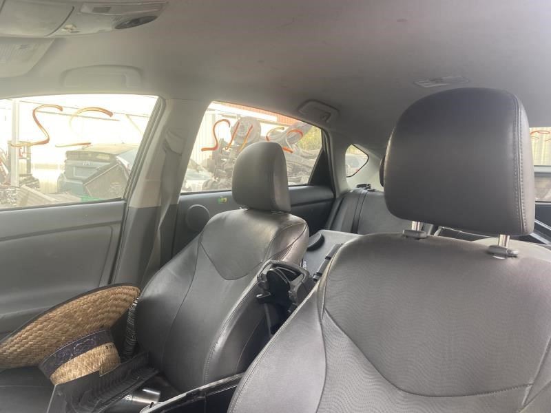 PRIUS 2011 LH REAR DOOR LATCH 31450