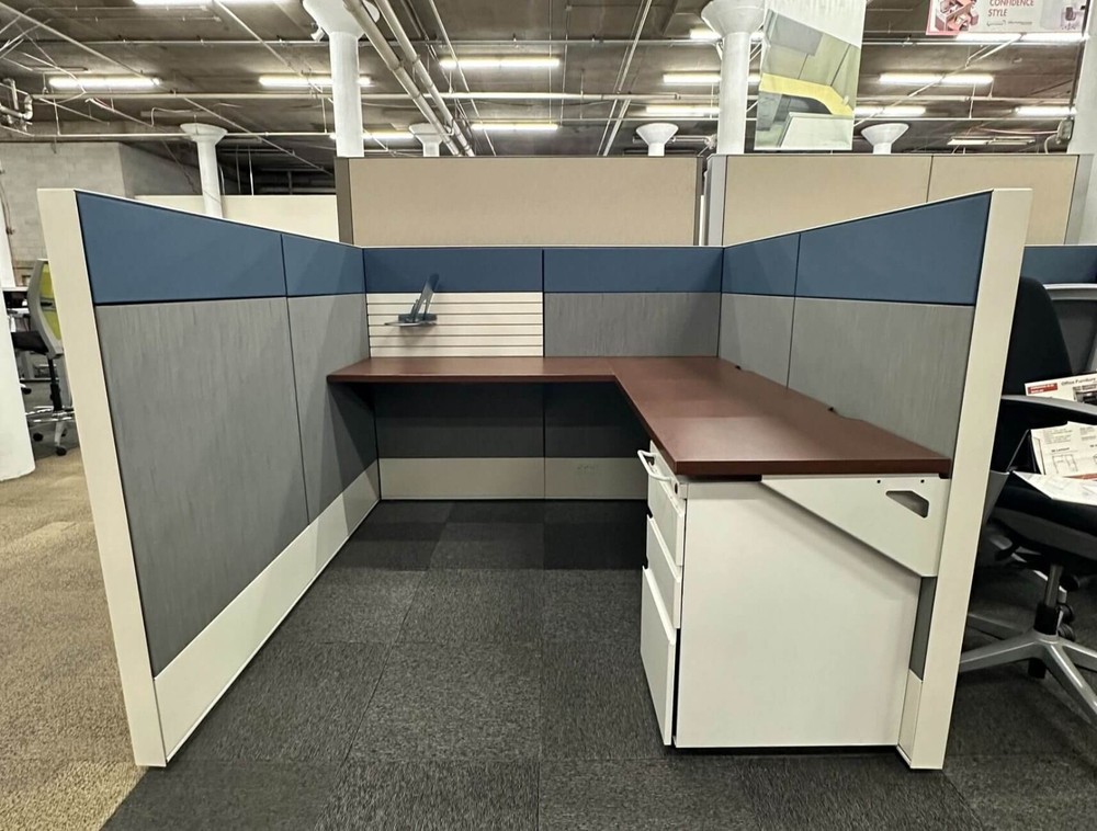Haworth Compose Cherry 6x6 Used Cubicles