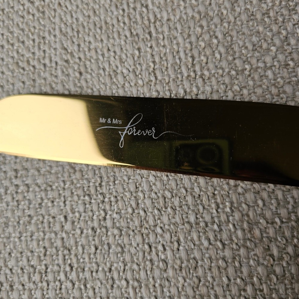 Gold Mr and Mrs Wedding Cake Server Set