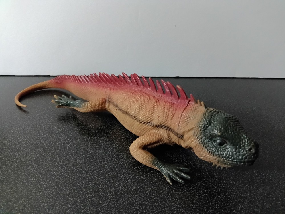 Iguana Lizard Toy Figure