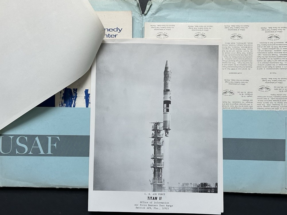 1966-1967 U.S. Air Force Systems Command Press Information Kit Folder Lot