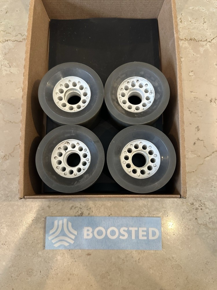 BOOSTED BOARD OEM 80MM LUNAR WHEELS X4