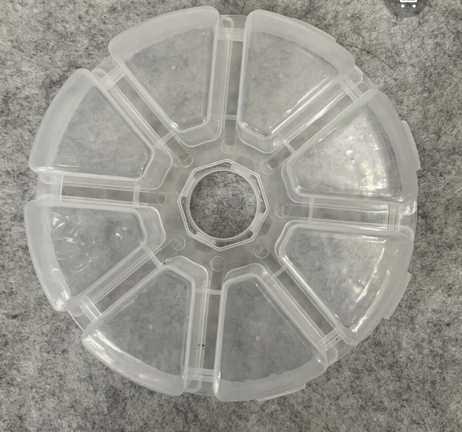 2 Plastic Box for Pre-fan Eyelash Extension (8 hole)