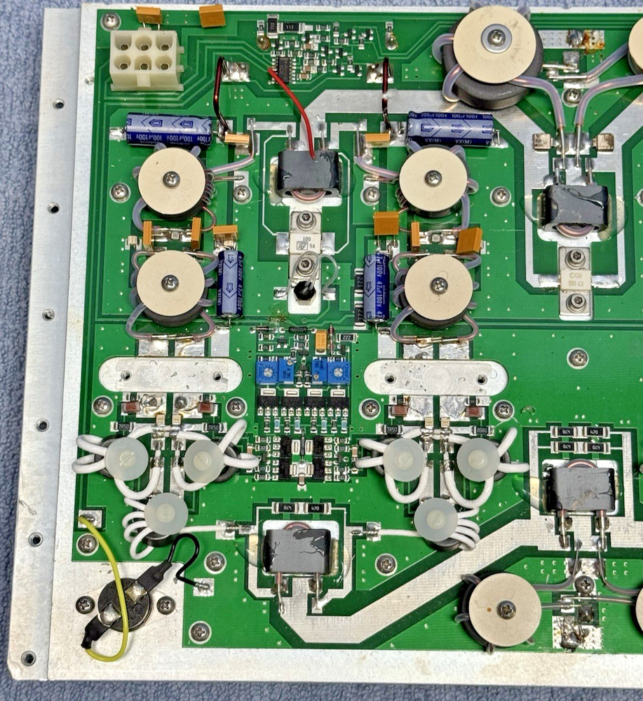Amplifier board with Heatsink