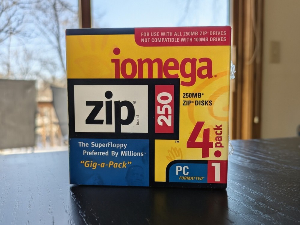 iOmega Zip 250MB Zip Disks 4-Pack *Unopened*