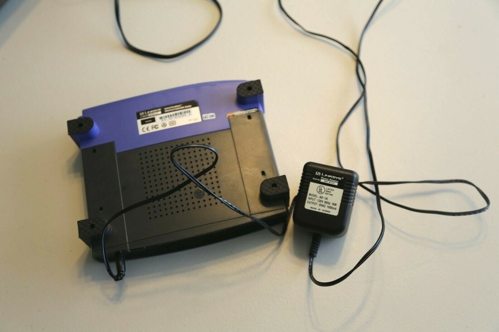 Linksys BEFSR41 v2 EtherFast Cable/DSL Router 4Port Switch