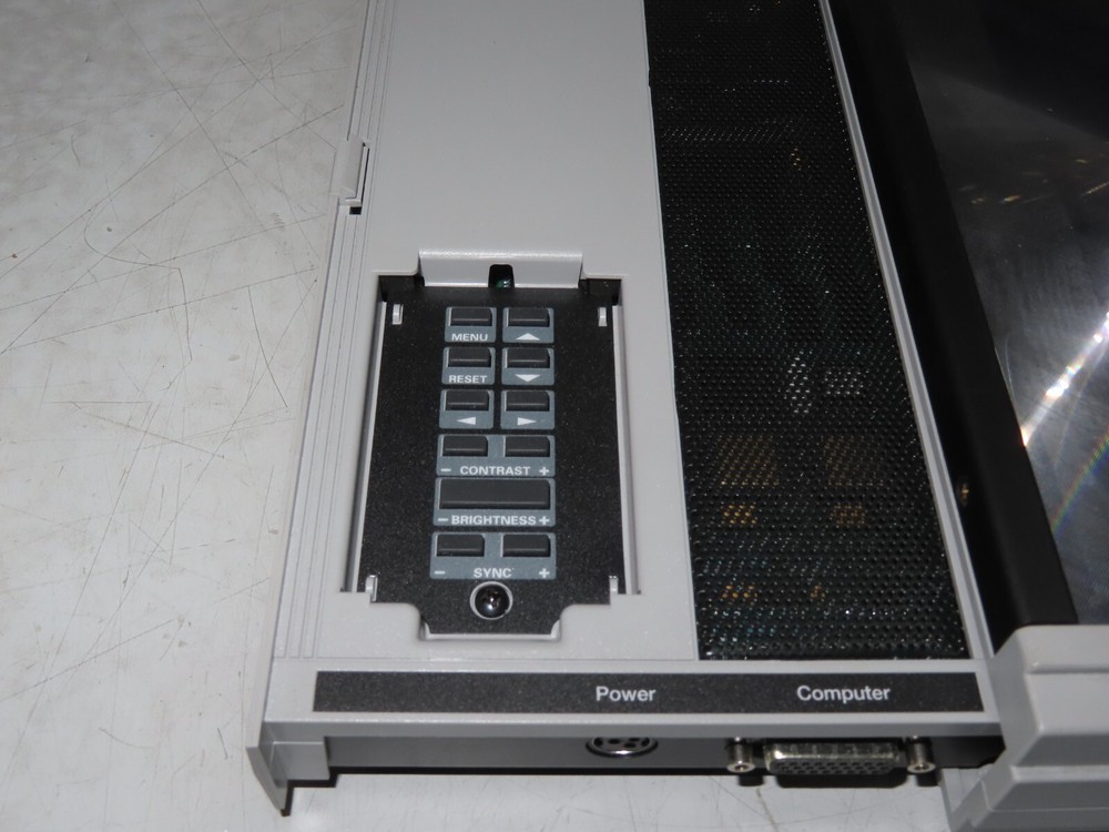 InFocus Systems PanelBook 750 LCD Projection Panel **No Power Adapter**