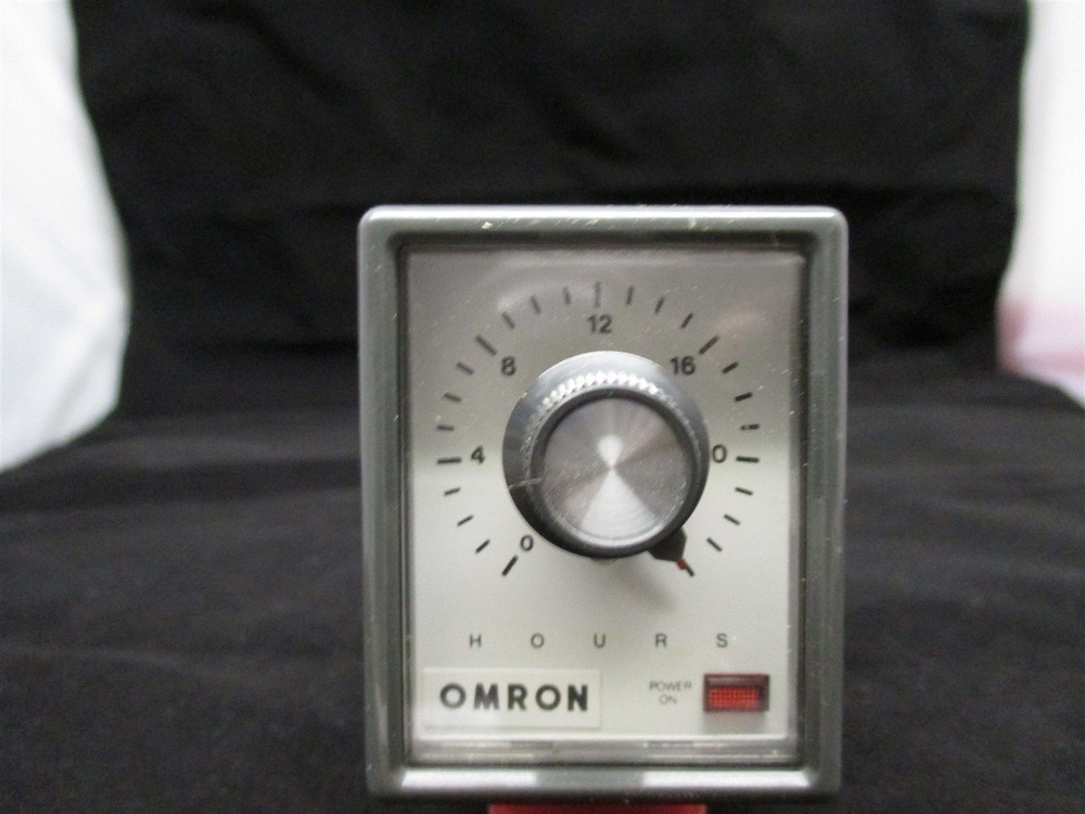 Omron Timer STP MNHAL  New