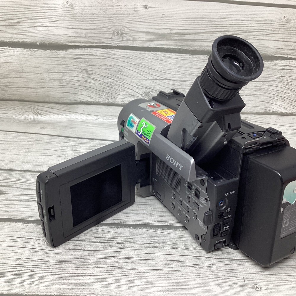 Sony Handycam Vision CCD-TRV32 Untested