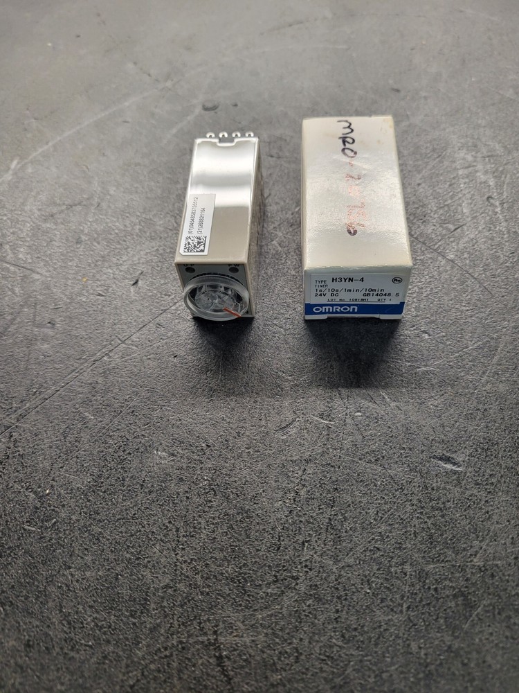 Omron H3YN-4 Timer.