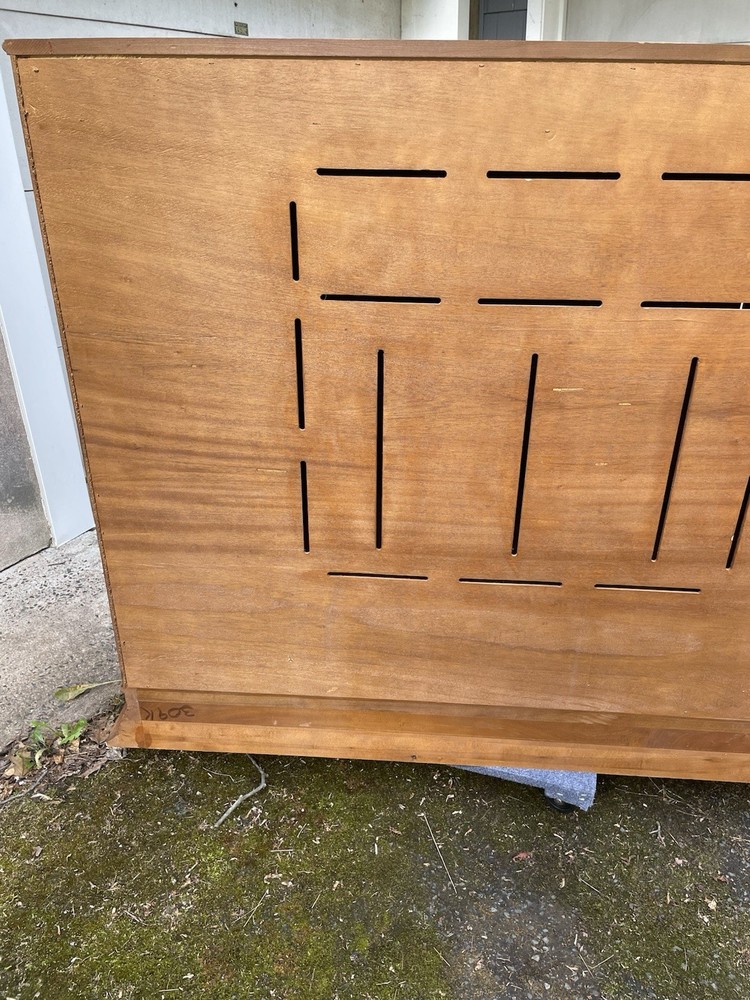 Armoire Romweber Jim Peed