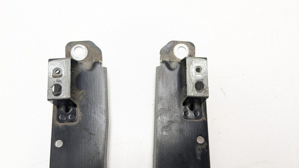 VOLVO V60 MK2 WING PANEL MOUNT BRACKET FRONT LEFT & RIGHT SIDE 31468234 2023