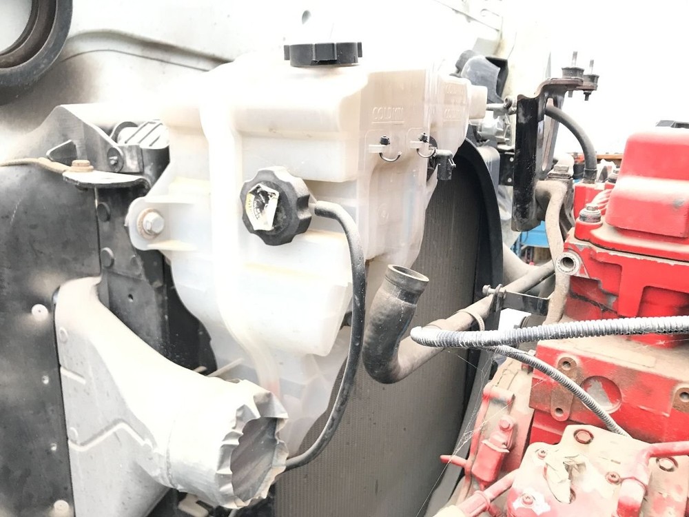 2008-2020 Freightliner CASCADIA Radiator Overflow Bottle - Used