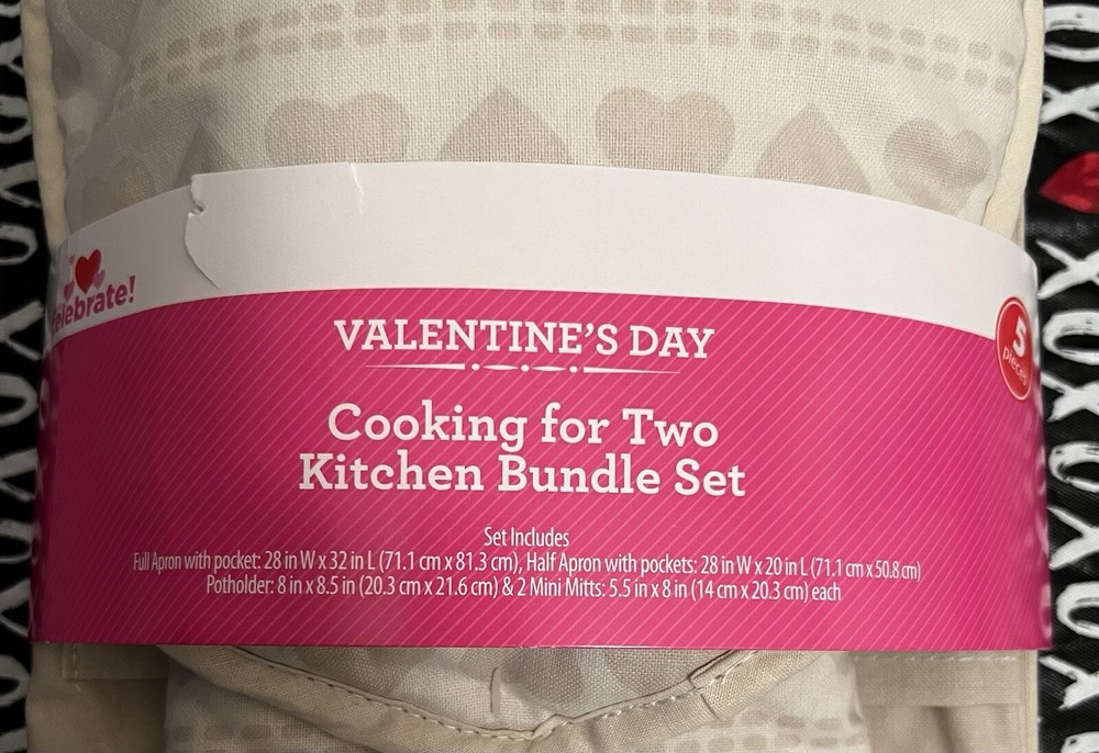 Cooking for Two Valentine’s Day Kitchen Bundle Set Beige - New