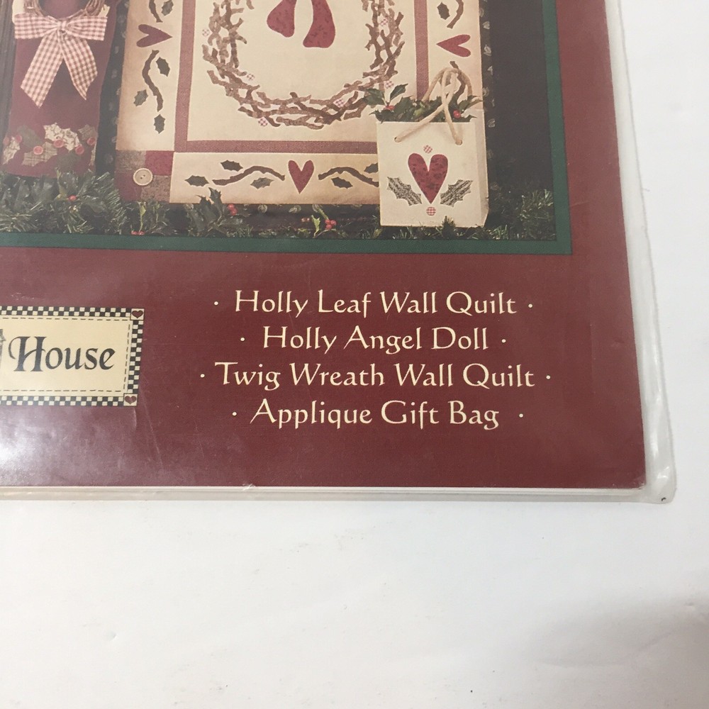 Hearts & Holly Quilt Pattern Vanilla House