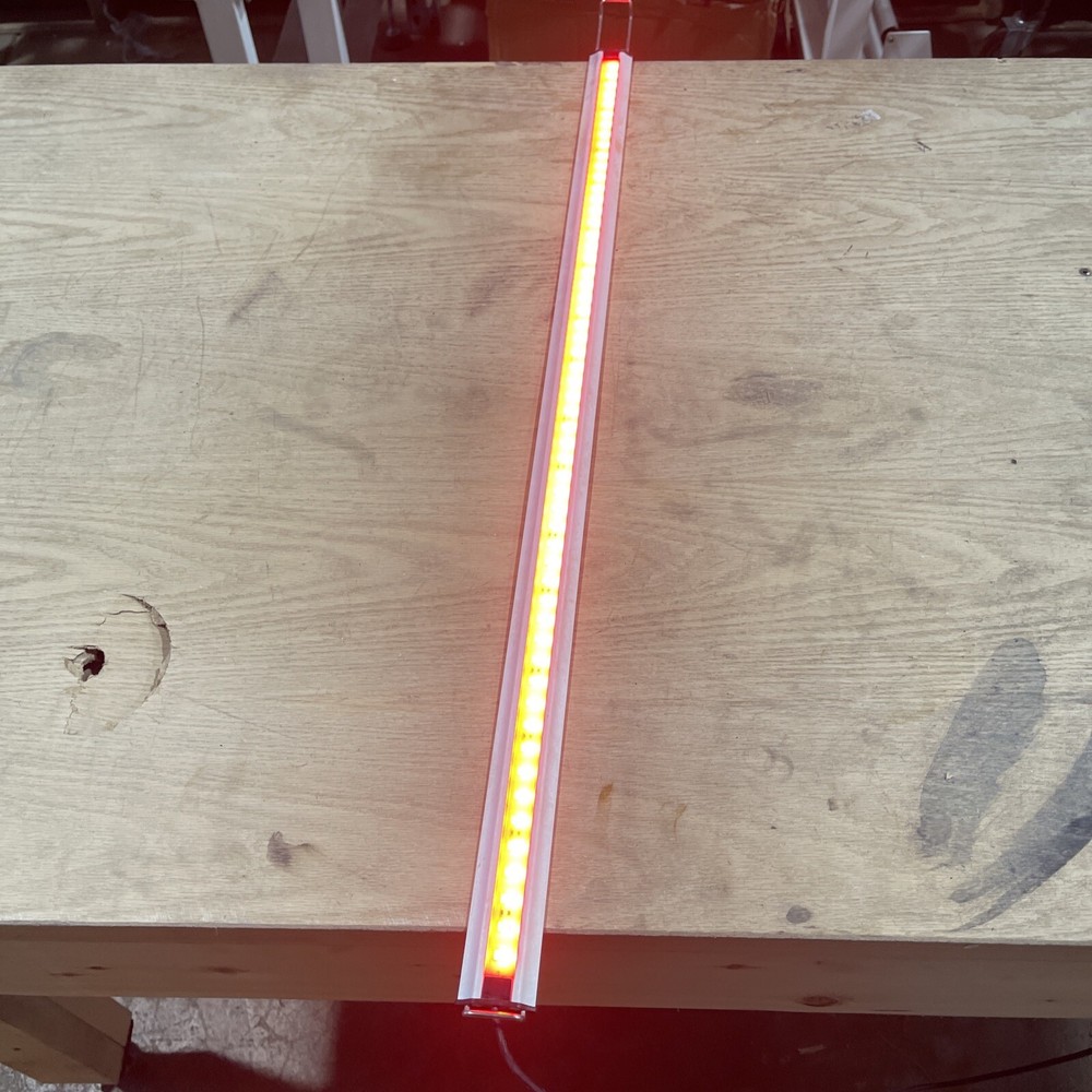 Zetlight Marine Space 3’ Led Striplight - Red & White