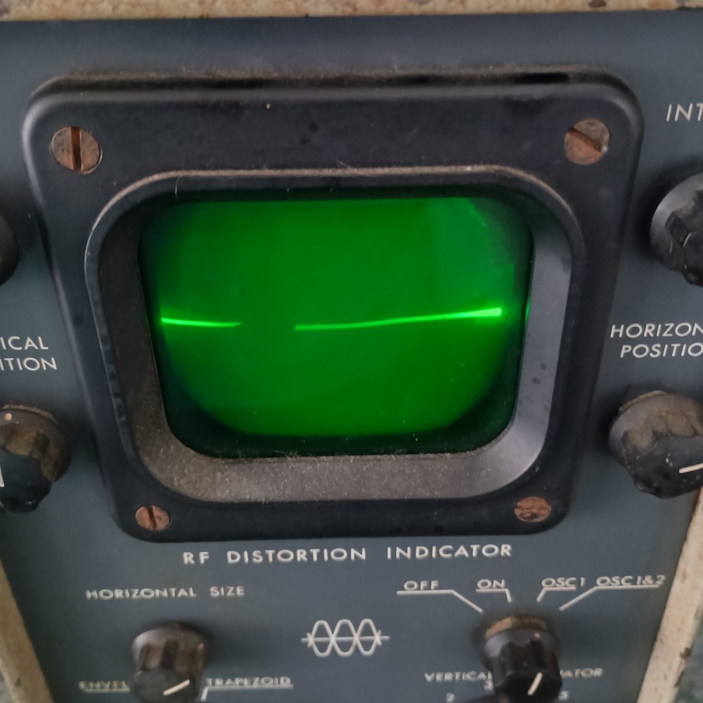 P&H Electronics Model DI-1 RF Distortion Indicator Oscilloscope