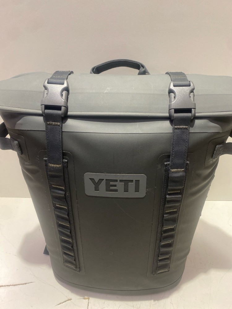 YETI BACKPACK (P22017456)