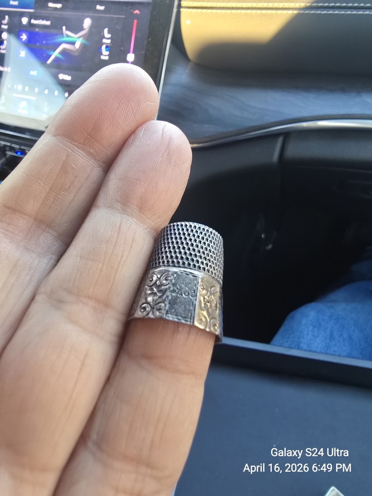 Antique Victorian sterling silver thimble with original box