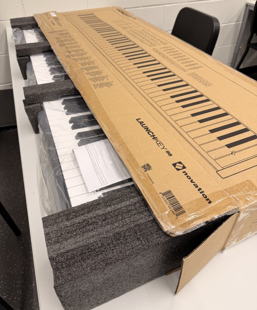 Novation Launchkey 88 [MK3] Keyboard Controller - IN BOX