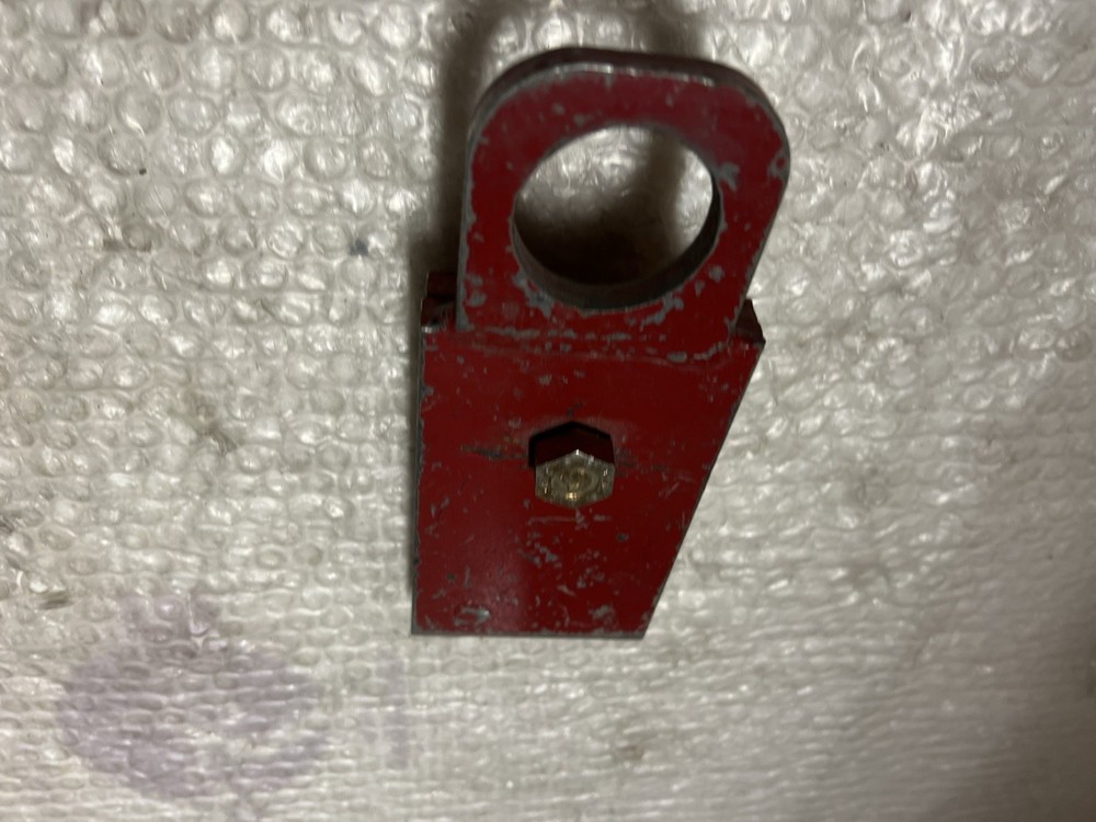 Sandwich Clamp Unibody tie down