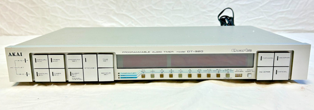 Vintage Akai DT-320 Quartz Count Programmable Audio Timer. Powers On