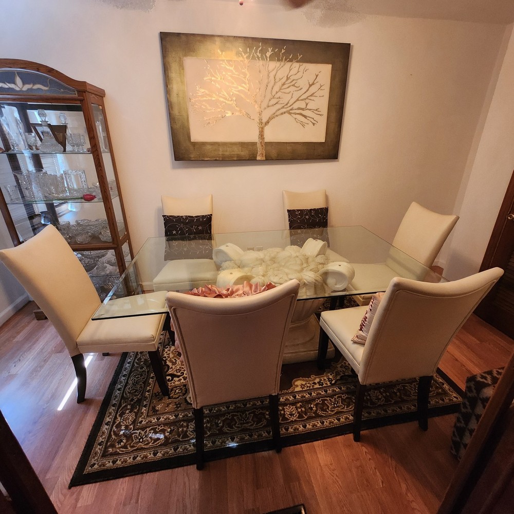 Diningroom Set & Chairs