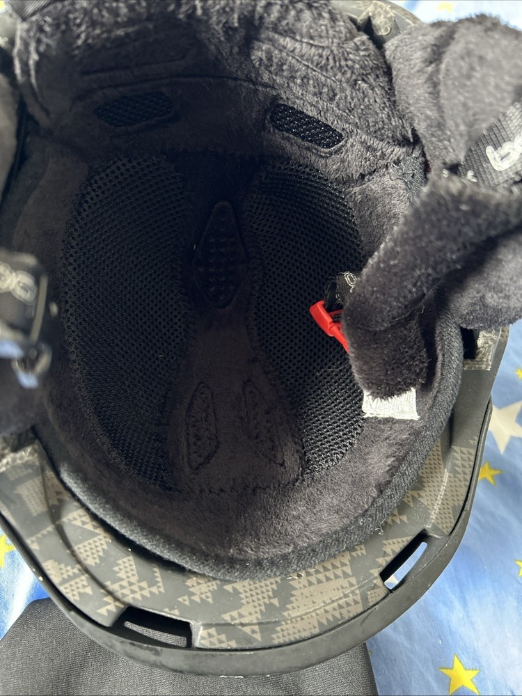 Bollé Black Ski/Snowboard Helmet Size Medium (58-61cm)