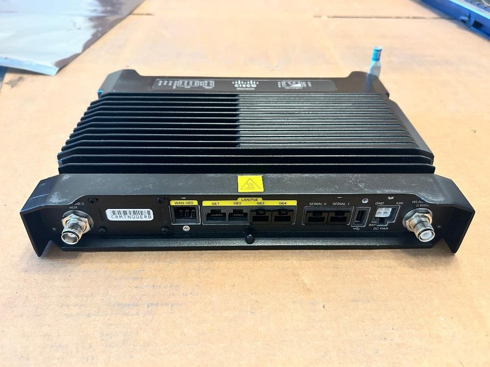 Cisco IR829GW-LTE Ruggedized Secure Multimode 4G LTE Router