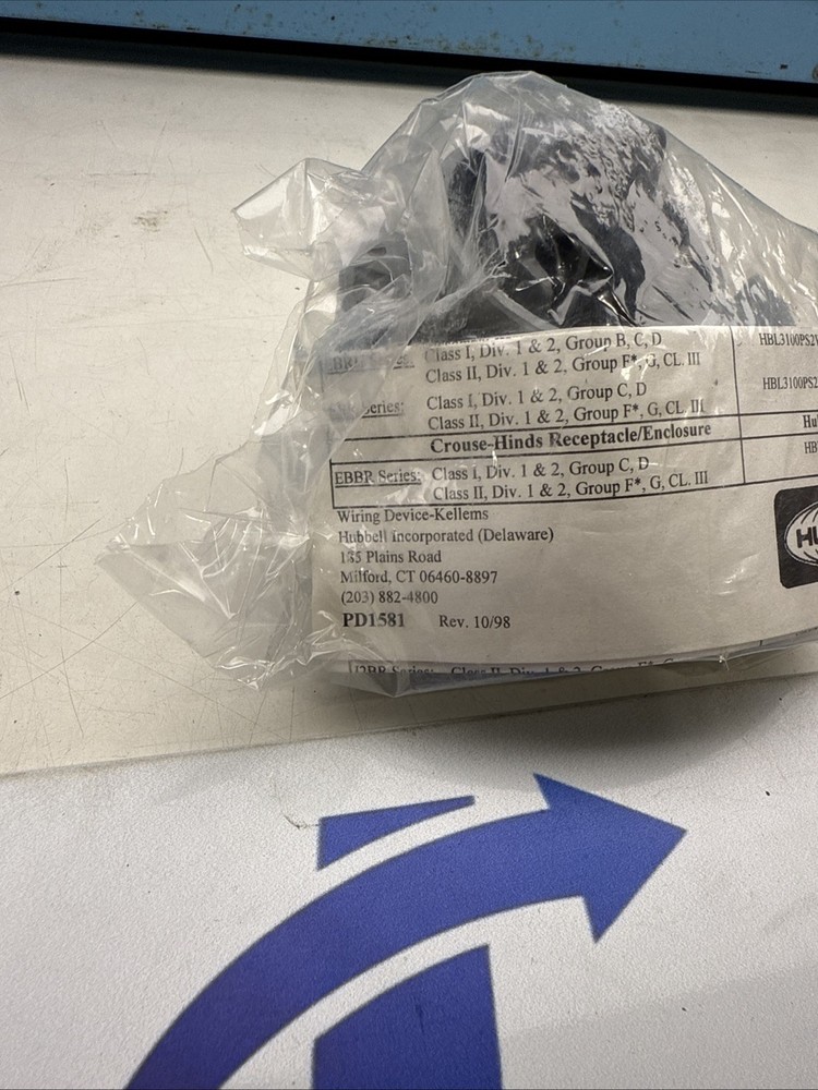 Hubbell PD1581 Pin & Sleeve Connector