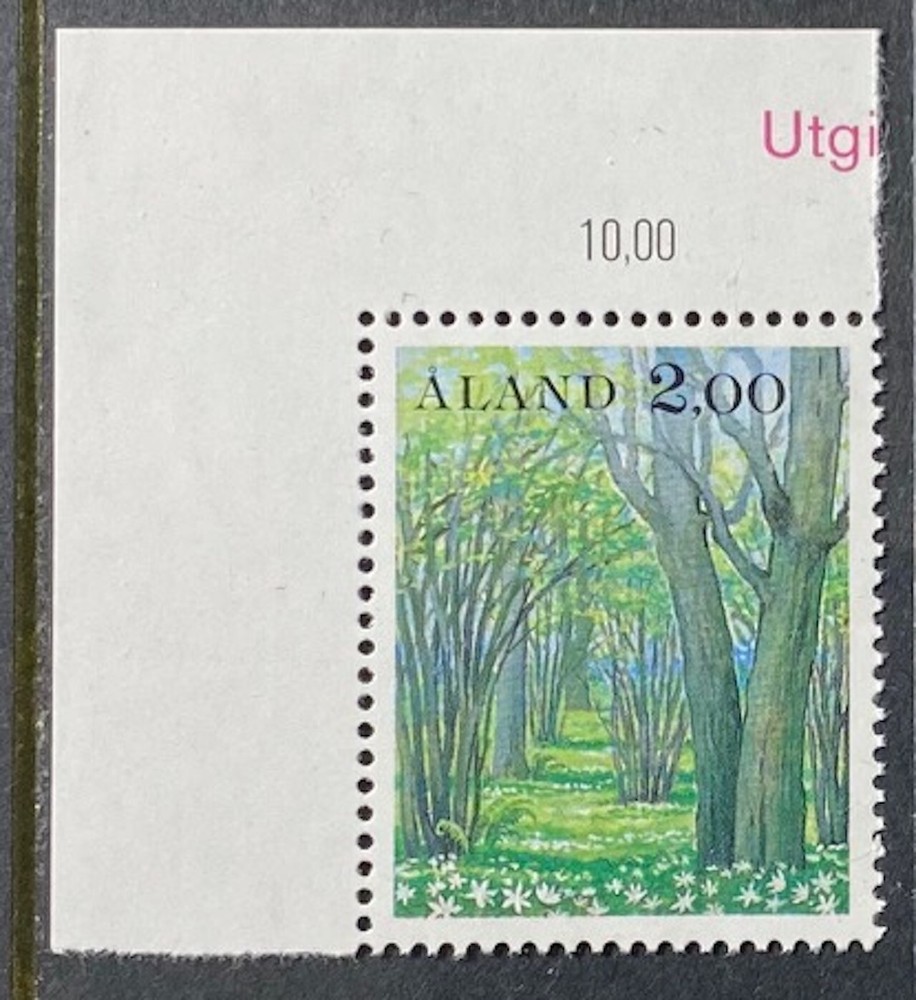 ALAND 14 Beautiful Mint NEVER Hinged MARGIN Value