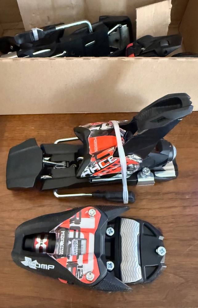 Marker XComp 12 Black/Flo Red Ski Bindings 2021 6820U1MS