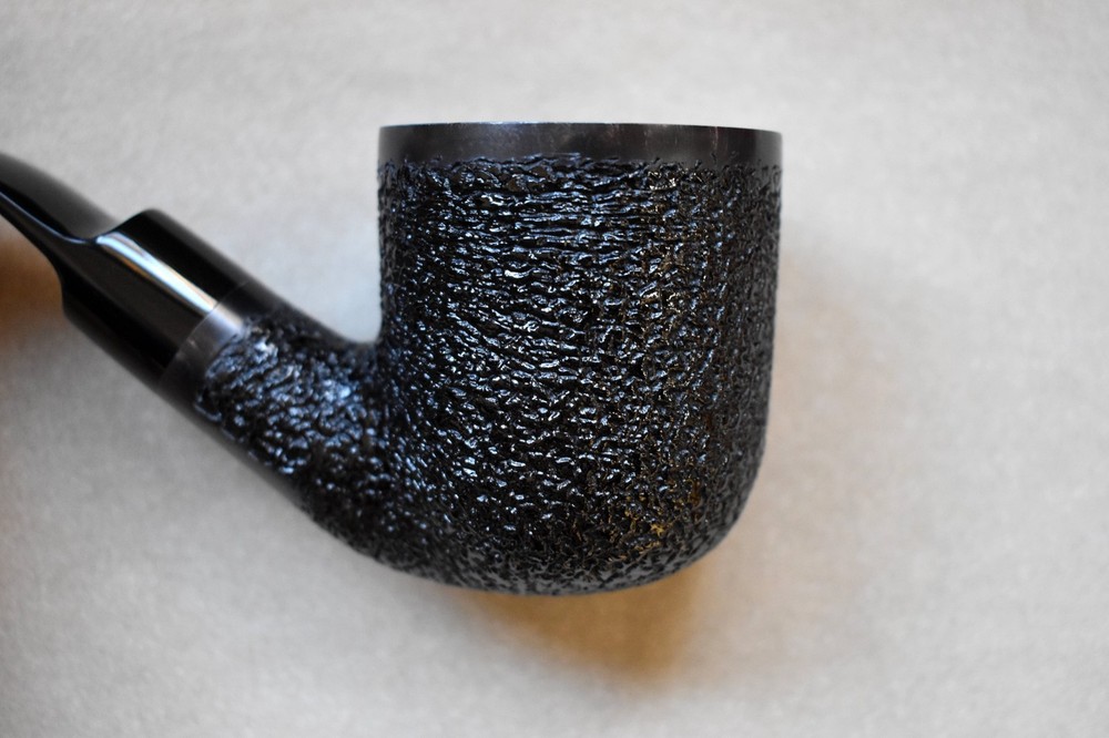 Moretti Pipe Super Magnum Black Rusticated Freehand