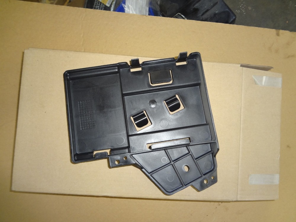 Genuine GM Active Suspension Control Module Bracket 23442194 shelf#H2