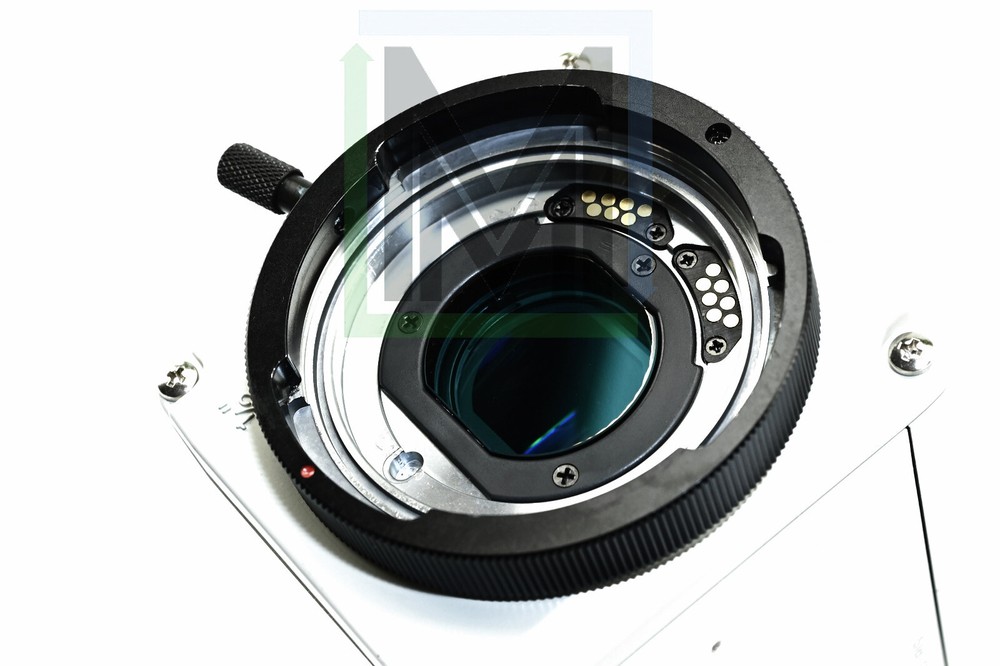SONY DXC-960MD 3CCD THREE-CCD IRIS COLOR VIDEO MICROSCOPE CAMERA DC 12VOLT ENG12
