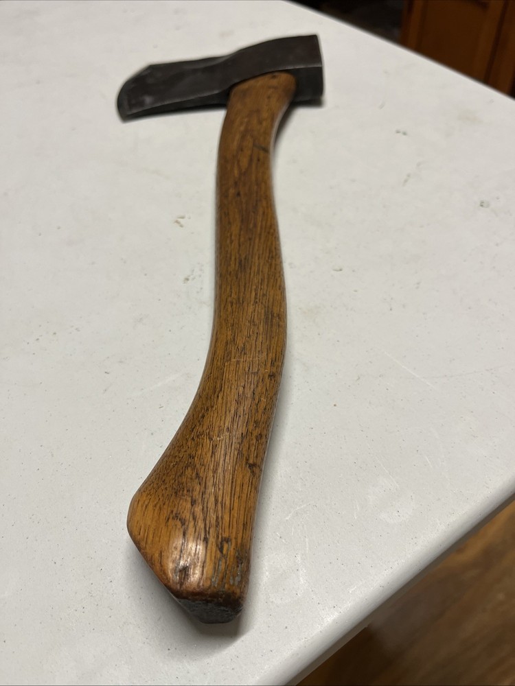 Vintage Hatchet. Unbranded. Axe. H-102