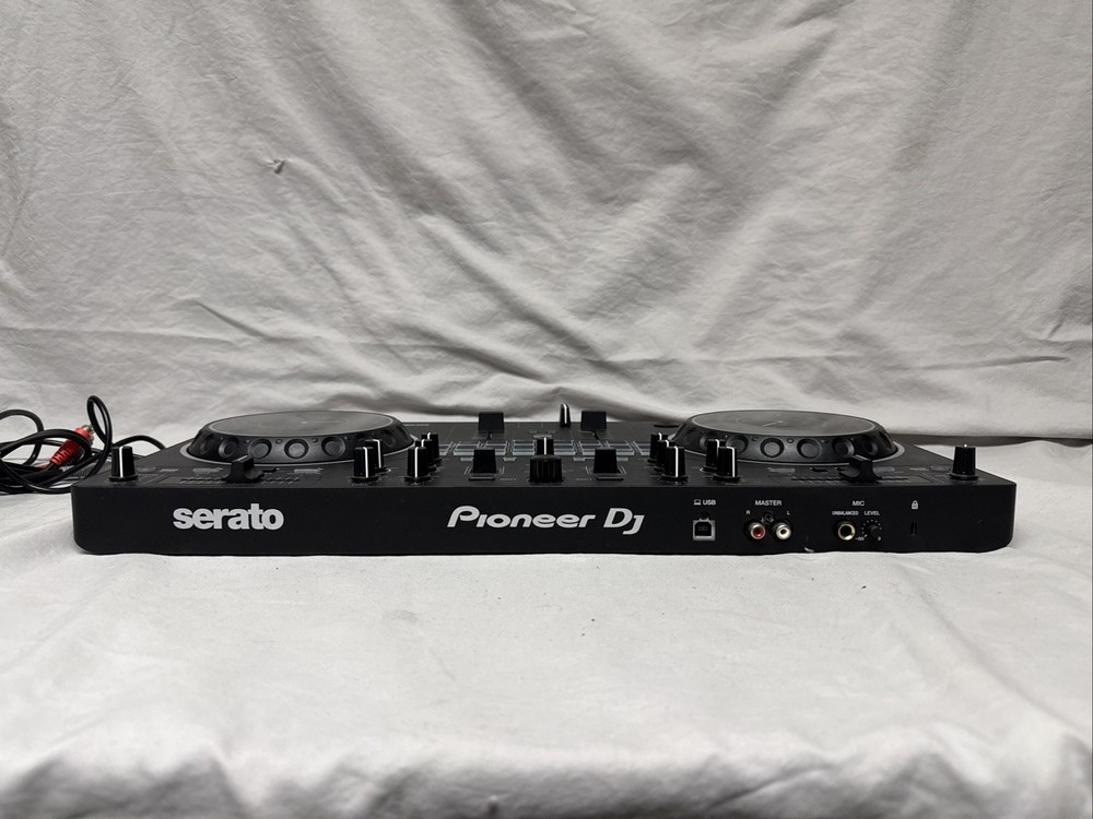 Pioneer DDJ-REV1 Double Deck Controller - Black