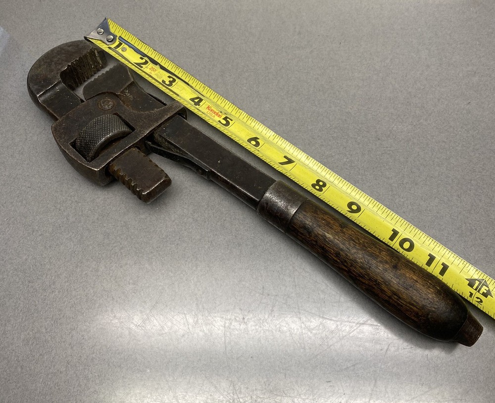 Vintage Pexto Adjustable Pipe Monkey Wrench Frozen