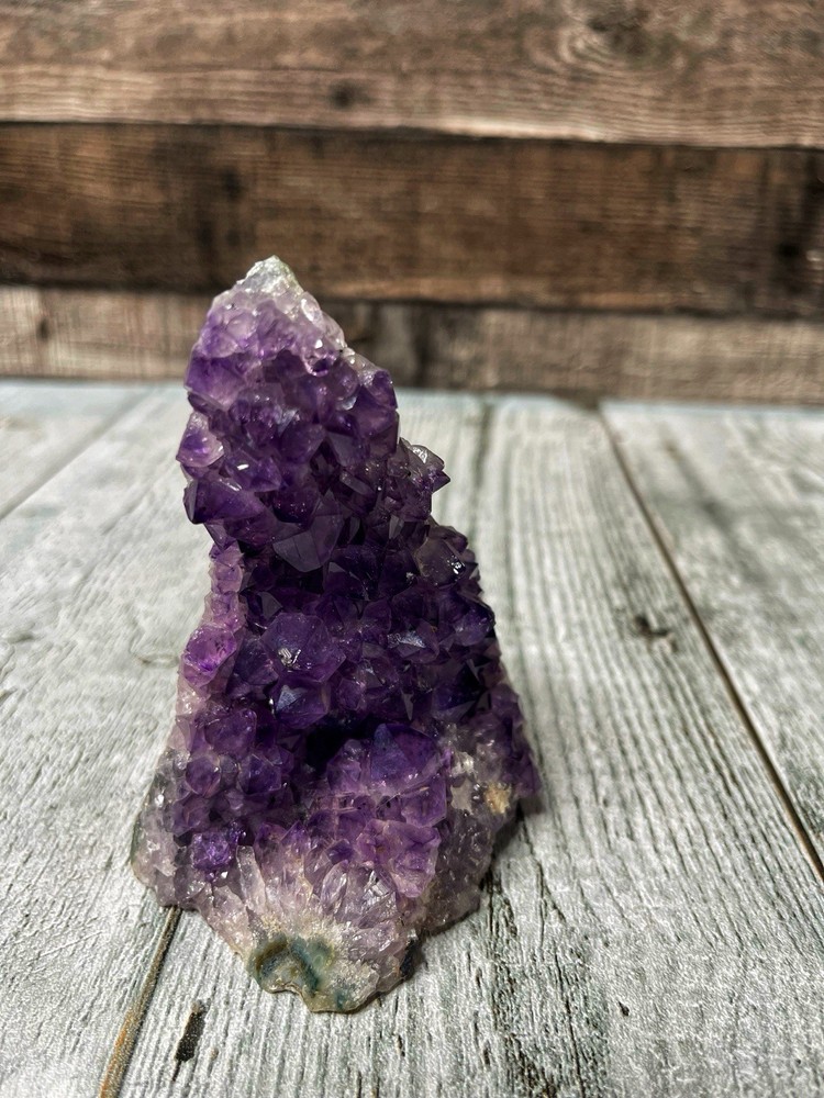 Beautiful medium Amethyst Quartz Crystal Cluster