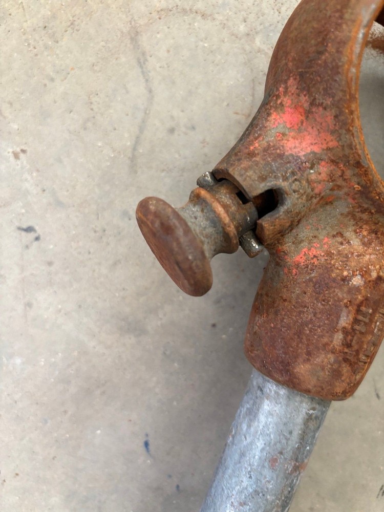 Ridgid Pipe Threader Die Holder With Handle & 3/4 Die Used