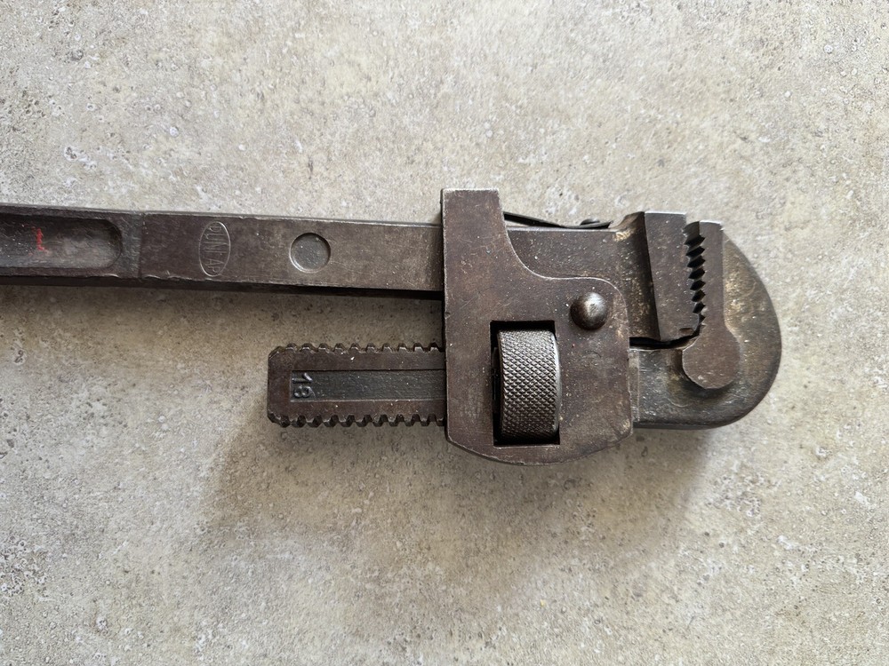 Vintage Dunlap 18in Pipe Wrench