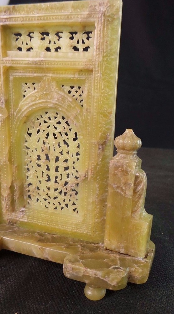 Chinese Carved Jade Screen Small Light Green