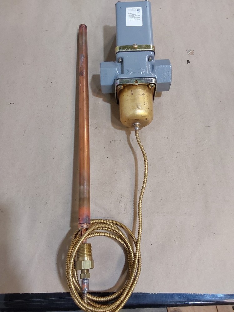 JOHNSON CONTROL V47AD-1C 1" WATER REGULATING VALVE Temperature Actuated