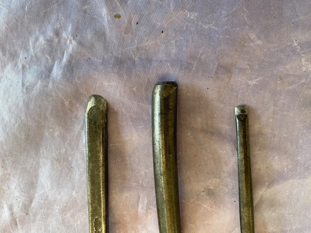 LOT OF 3 VINTAGE S J ADDIS CARVING GOUGES CHISELS - EXCEL OR VERY GOOD COND
