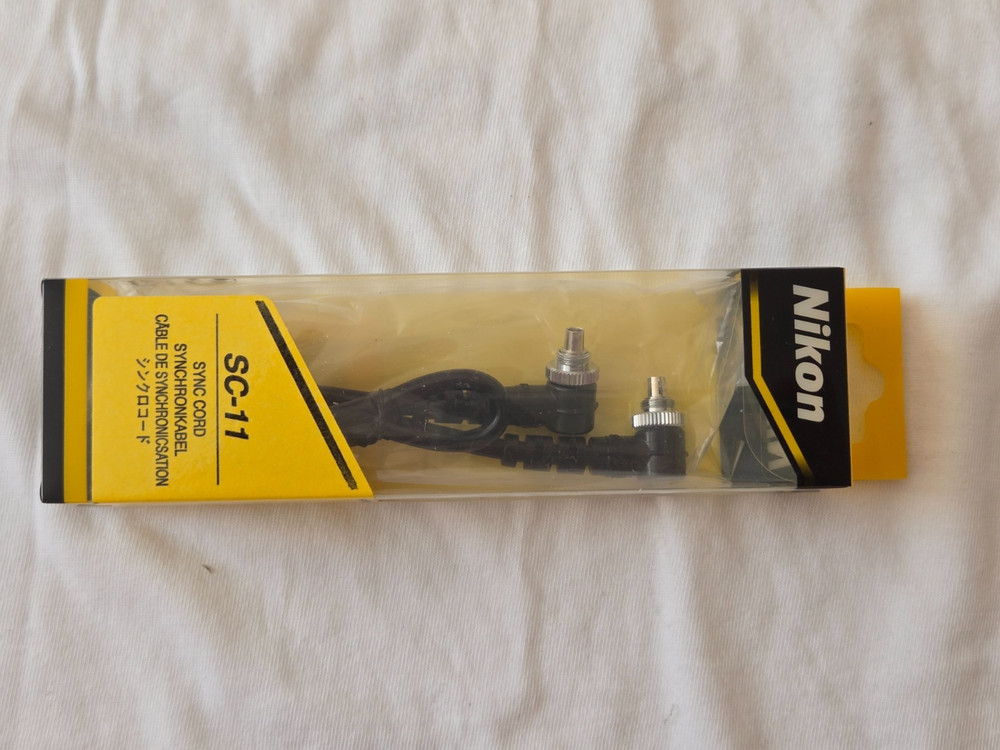 New! Original Nikon SC-11 Flash Sync Cord/Cable