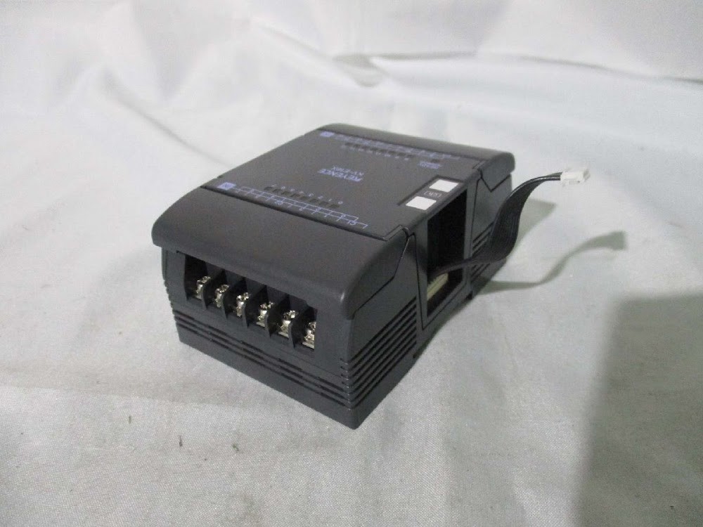 KEYENCE KV-E16X PLC with Built-in Display Function USED #7